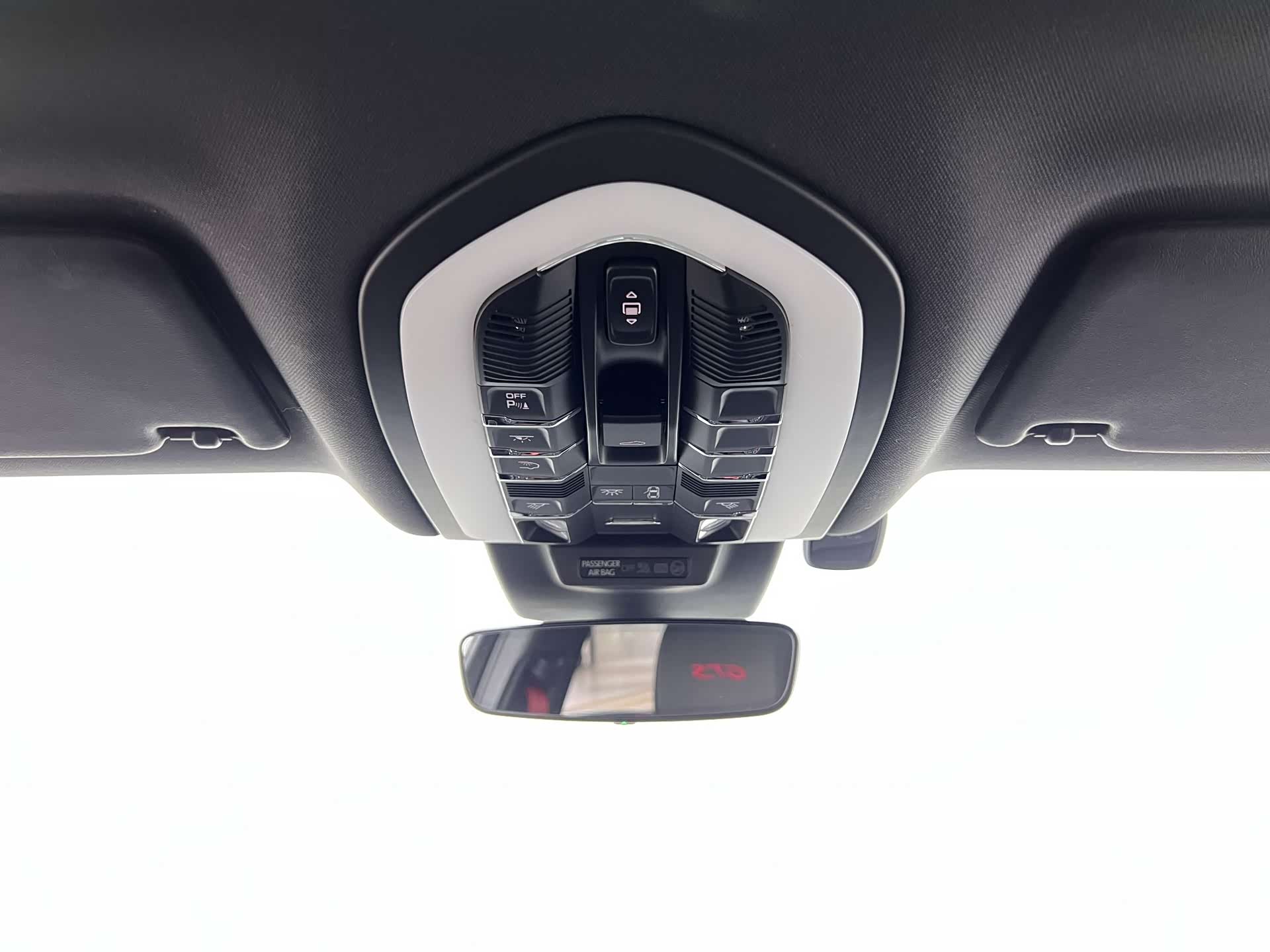 Porsche Macan, 2024 25