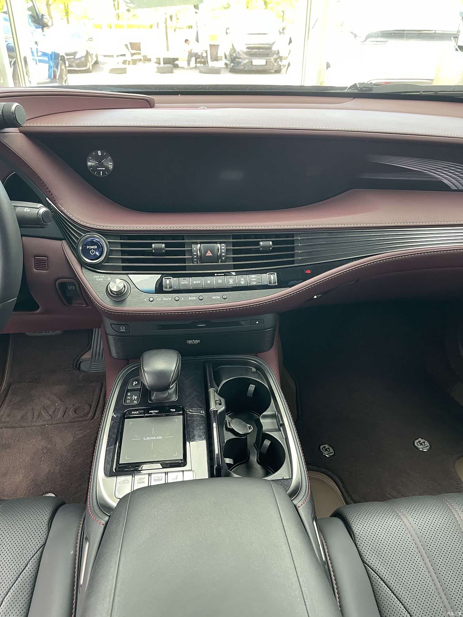 Lexus LS, 2018 10