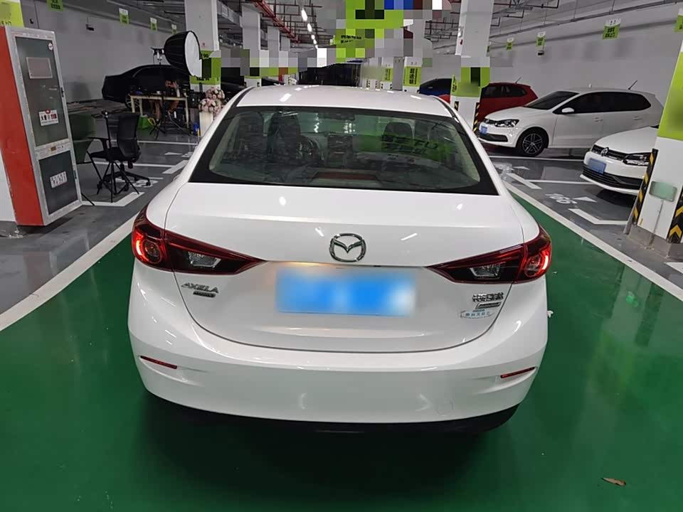 Mazda 3 Angkesaila