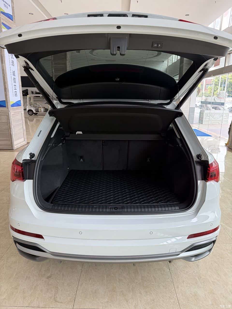 Audi Q3, 2023 7