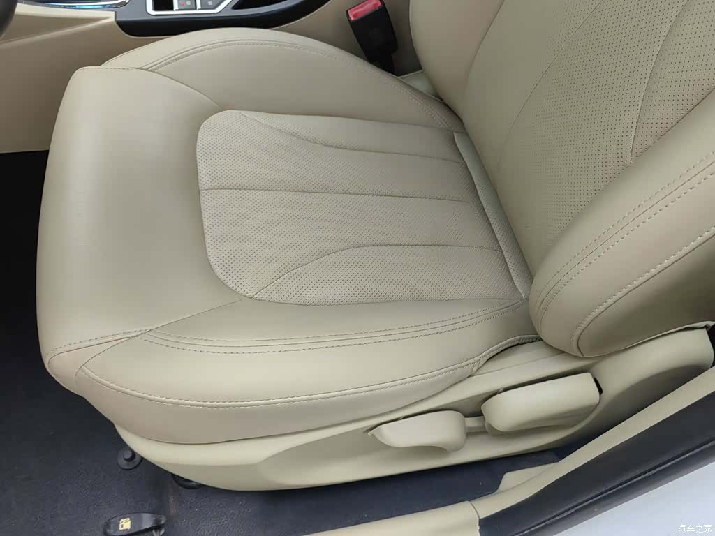 Geely Emgrand, 2017 20