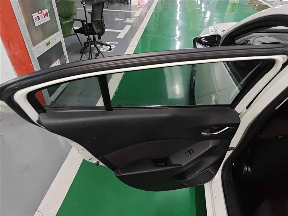 Mazda 3 Angkesaila