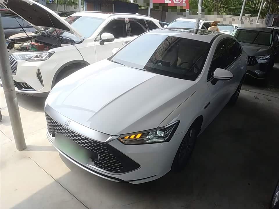 BYD Qin Yuan BYD Qin Yuan