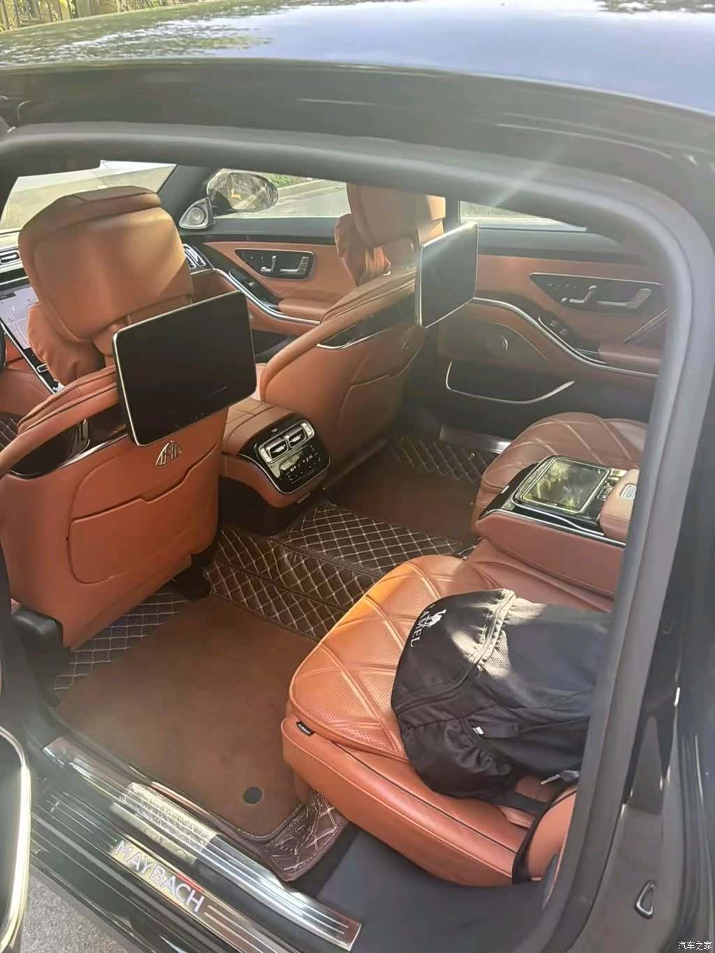 Maybach S-Class, 2021 9