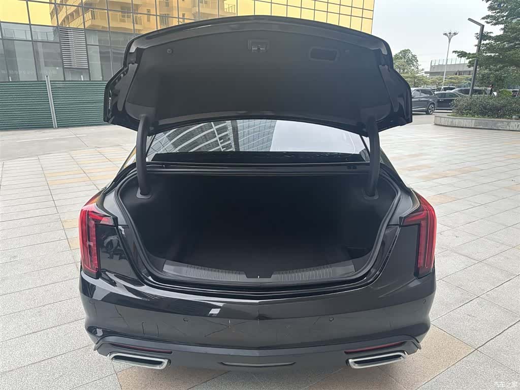 Cadillac CT5, 2022 17