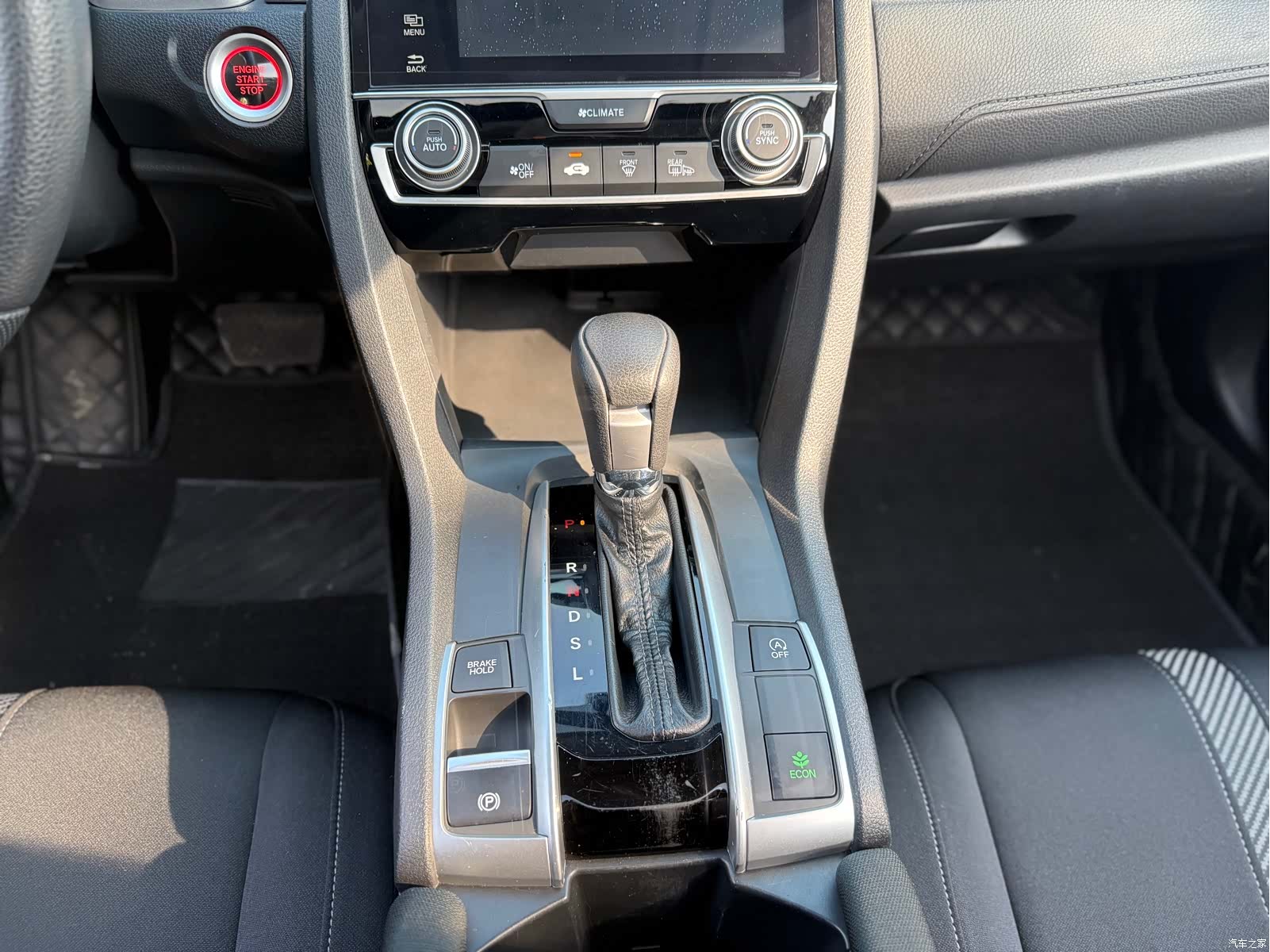 Honda Civic, 2018 13