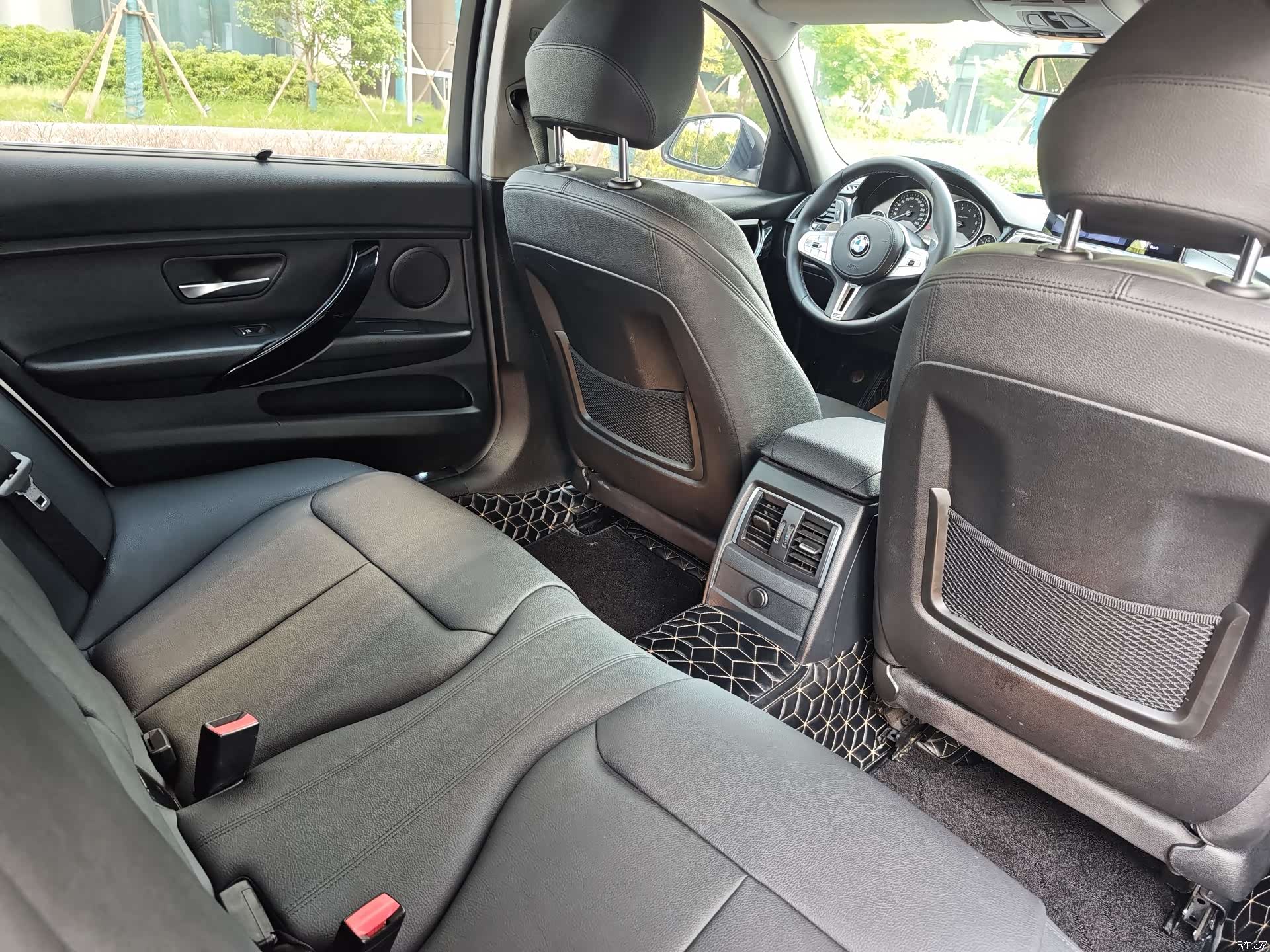 BMW 3 Series, 2018 13