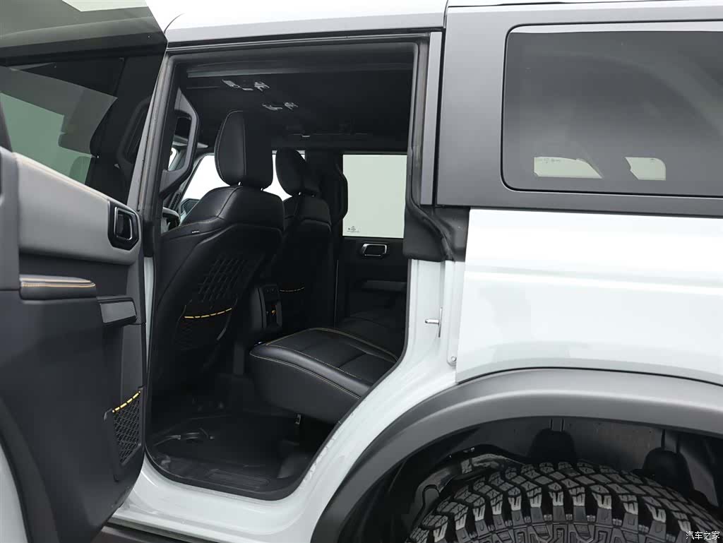 Ford Bronco, 2025 13