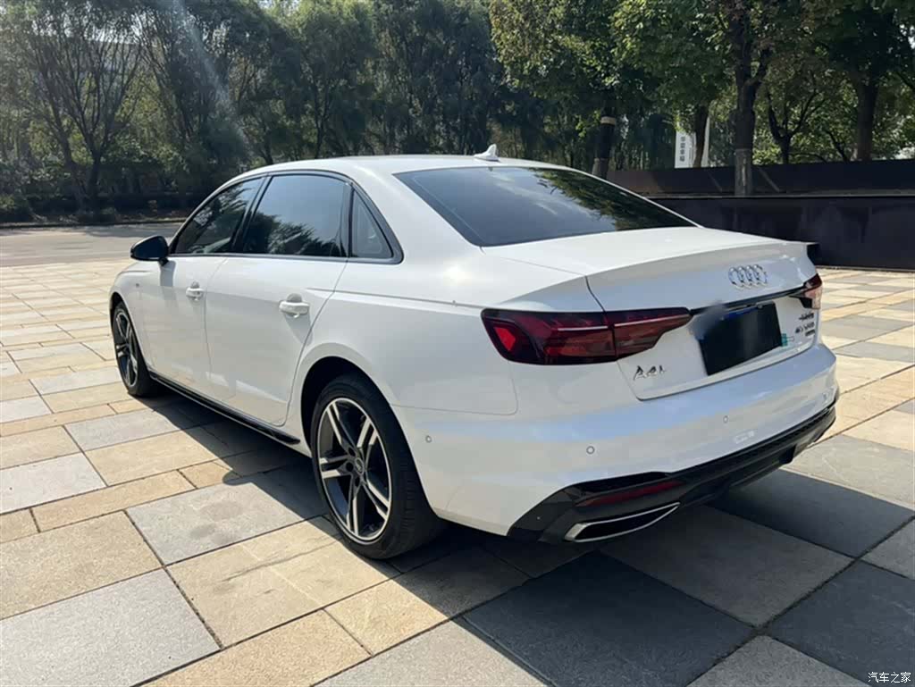 Audi A4L, 2022 9