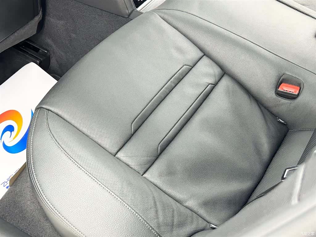 Porsche Panamera, 2018 10