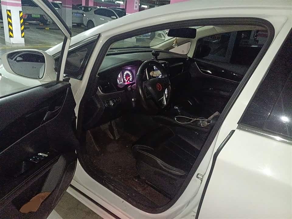 BYD Song MAX BYD Song MAX
