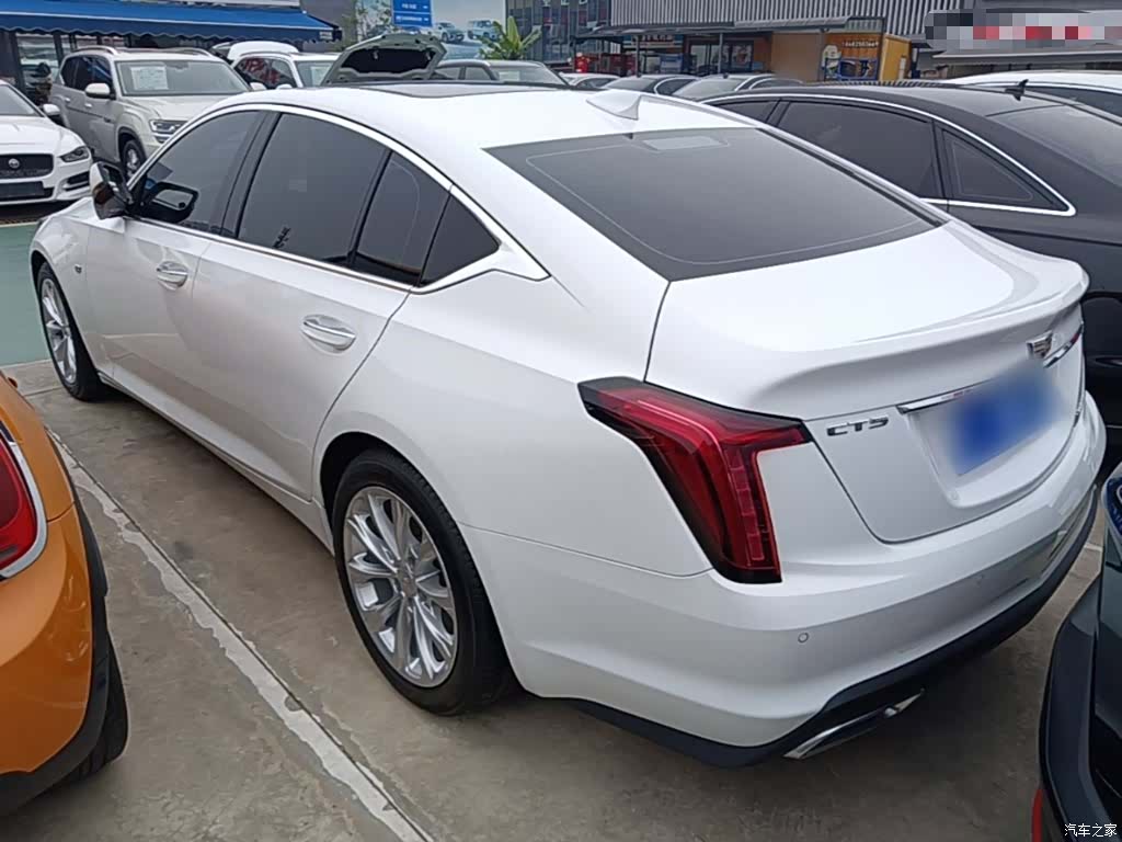 Cadillac CT5, 2023 все фото