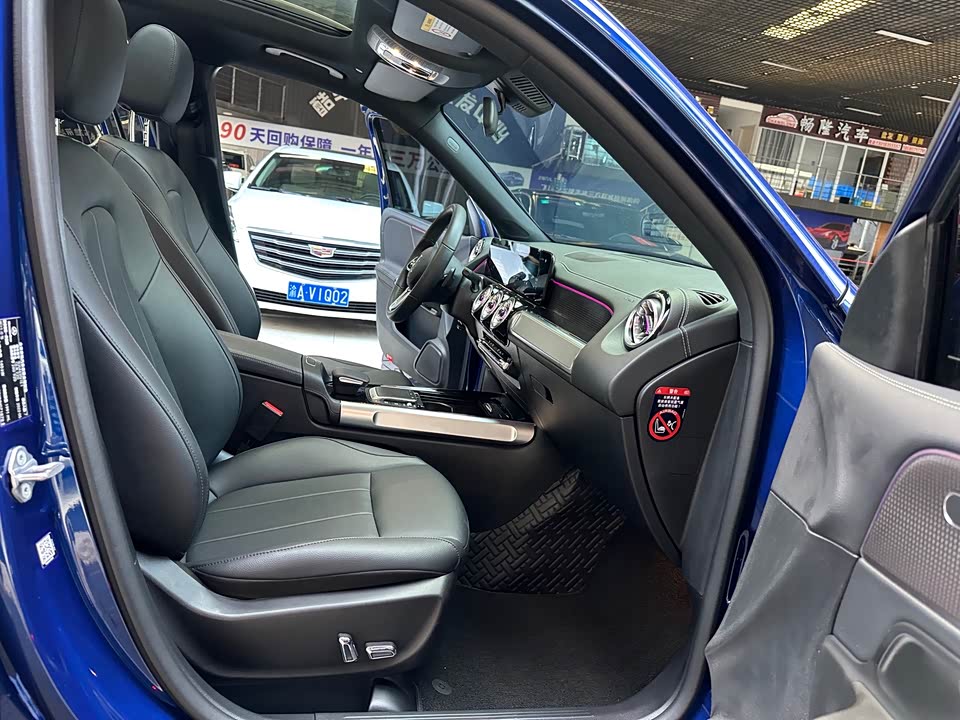 Mercedes-Benz GLB Mercedes-Benz GLB