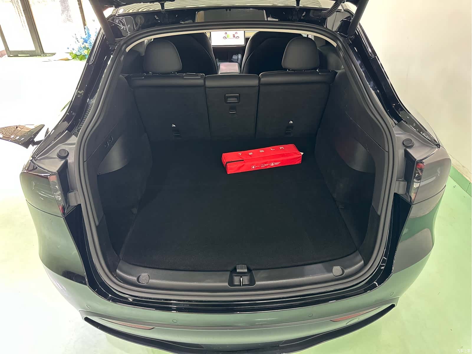 Tesla Model Y, 2023 24