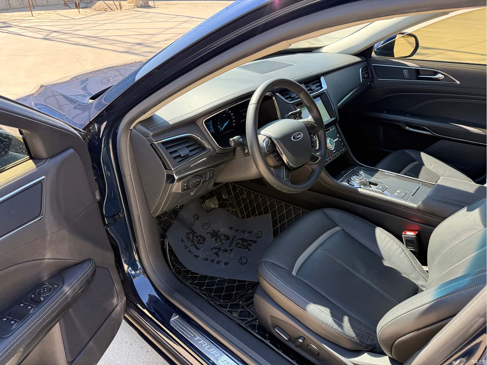 Ford Taurus, 2017 11
