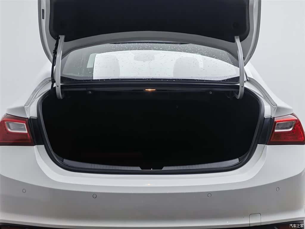 Chevrolet XL, 2018 16
