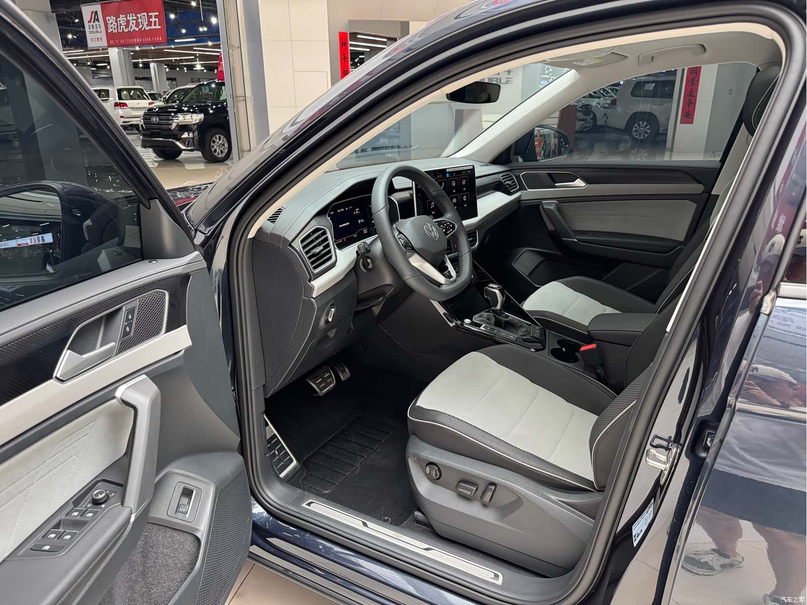 Volkswagen Tayron, 2026 4