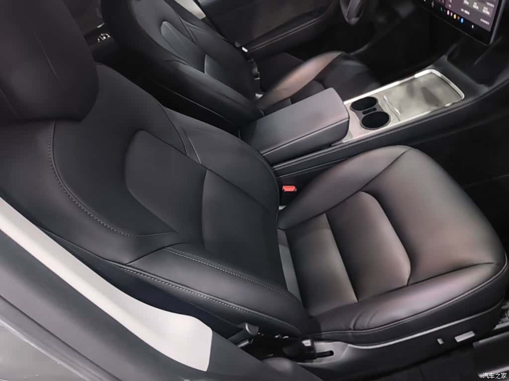 Tesla Model Y, 2022 25