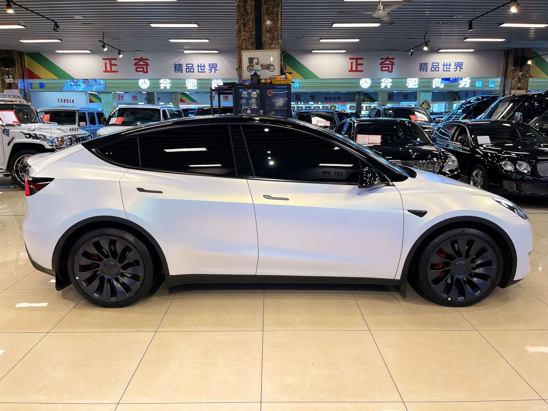 Tesla Model Y, 2023 7