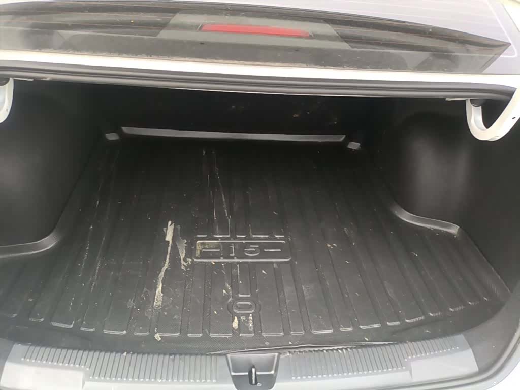 Roewe i5, 2026 19