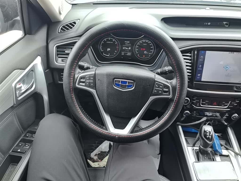 Geely X6, 2017 8
