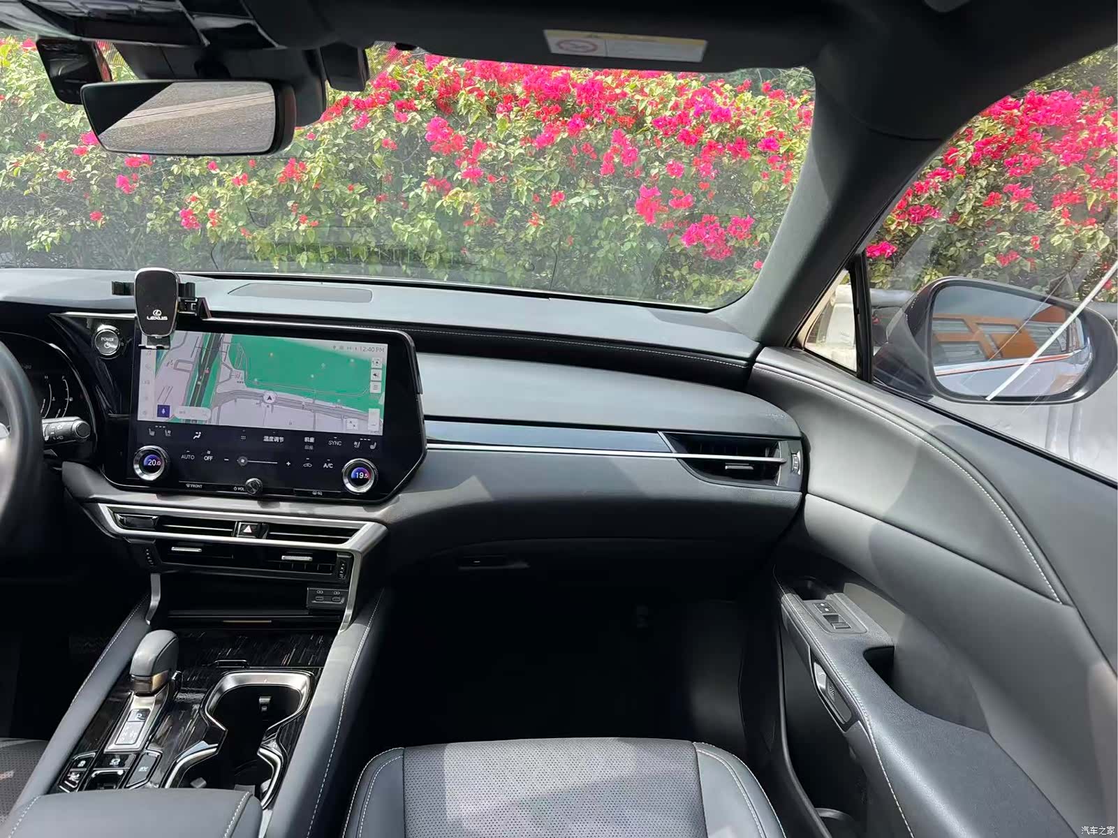 Lexus RX, 2023 7