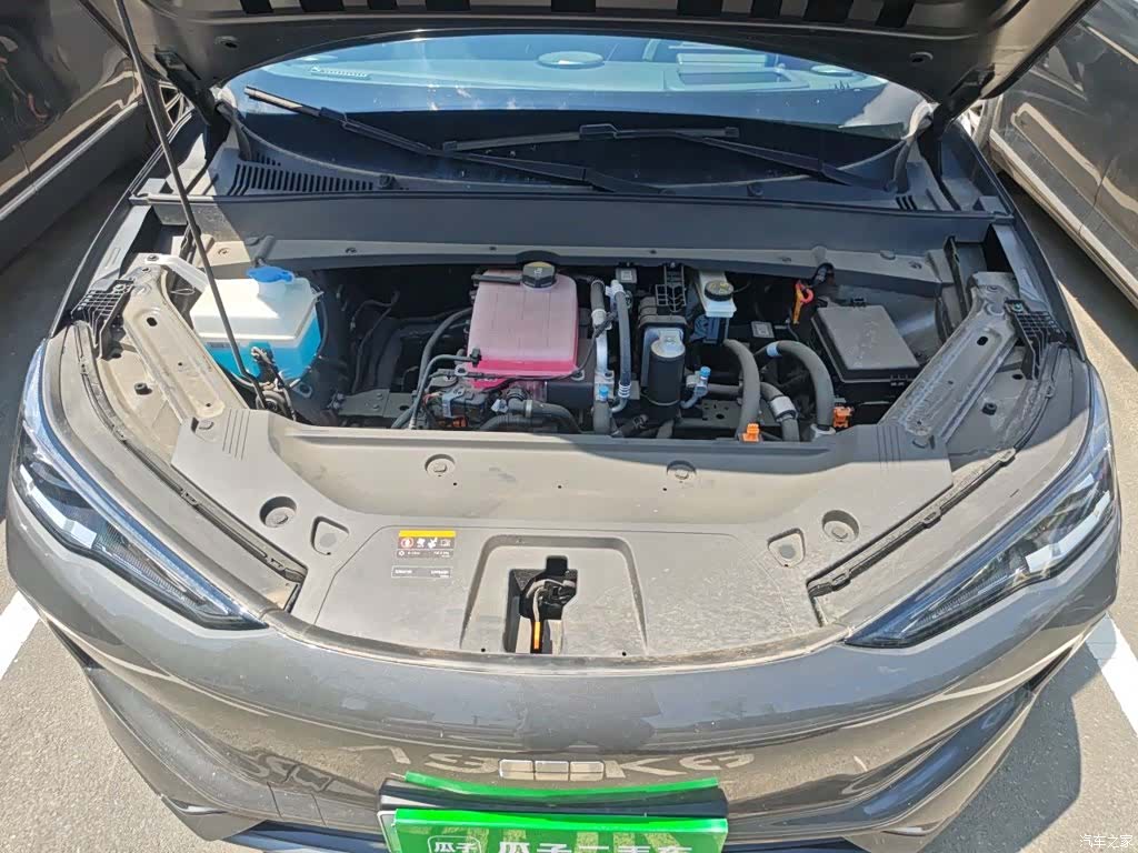 Geely Galaxy E5, 2025 11