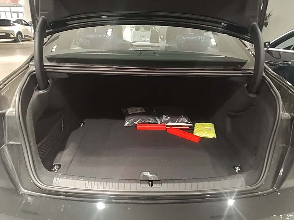 Audi A6L, 2026 19