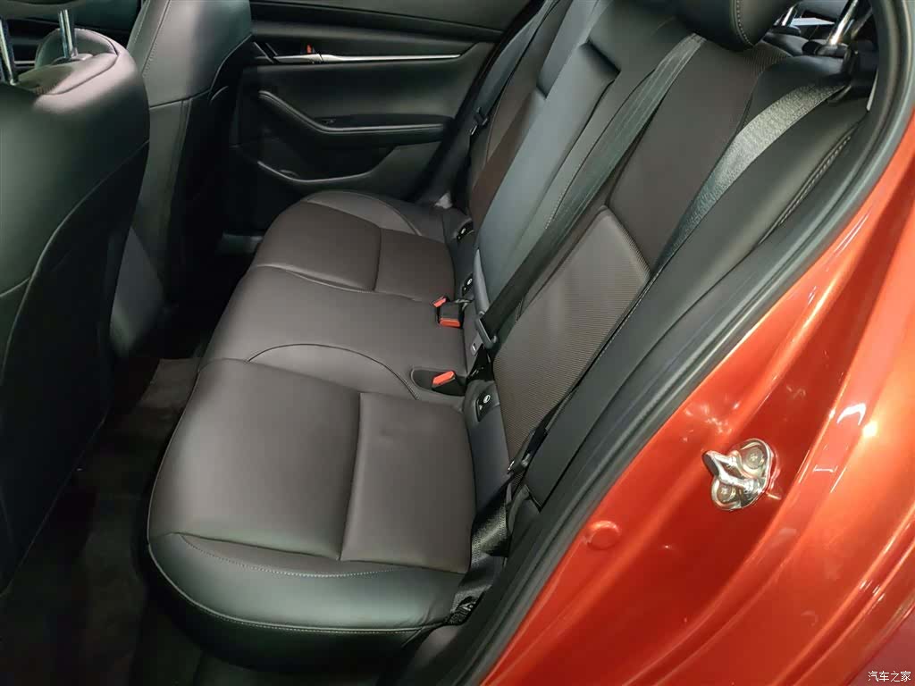 Mazda Mazda3, 2020 17