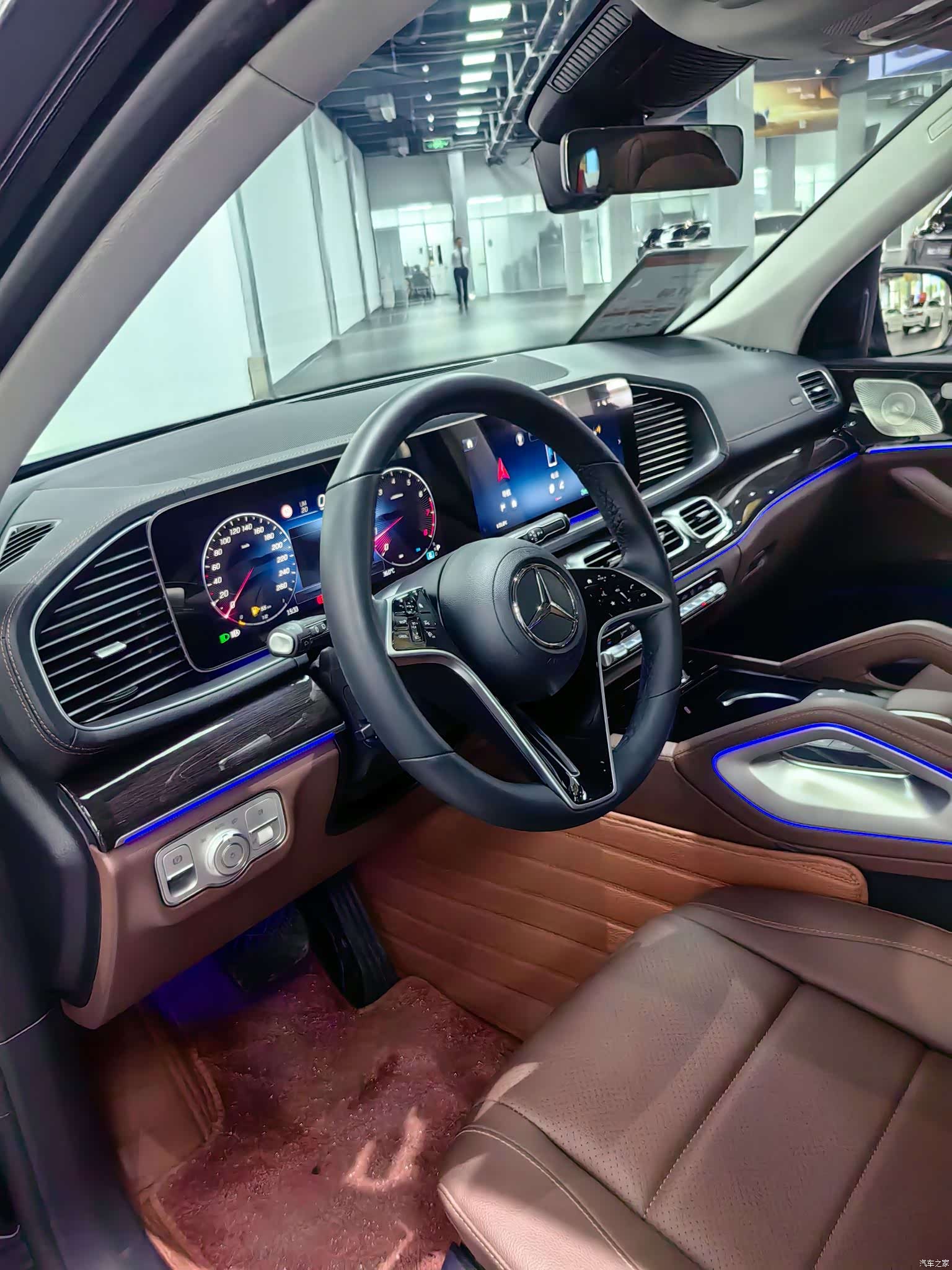 Mercedes-Benz GLE, 2025 10