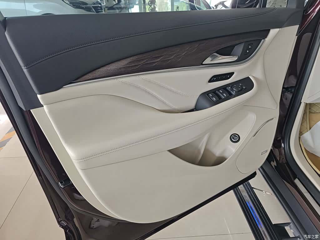 Buick Enclave, 2020 4
