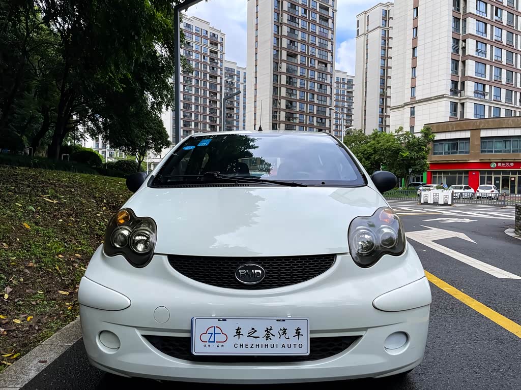 BYD F0
