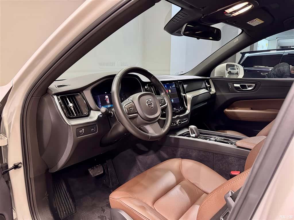 Volvo XC60, 2022 24