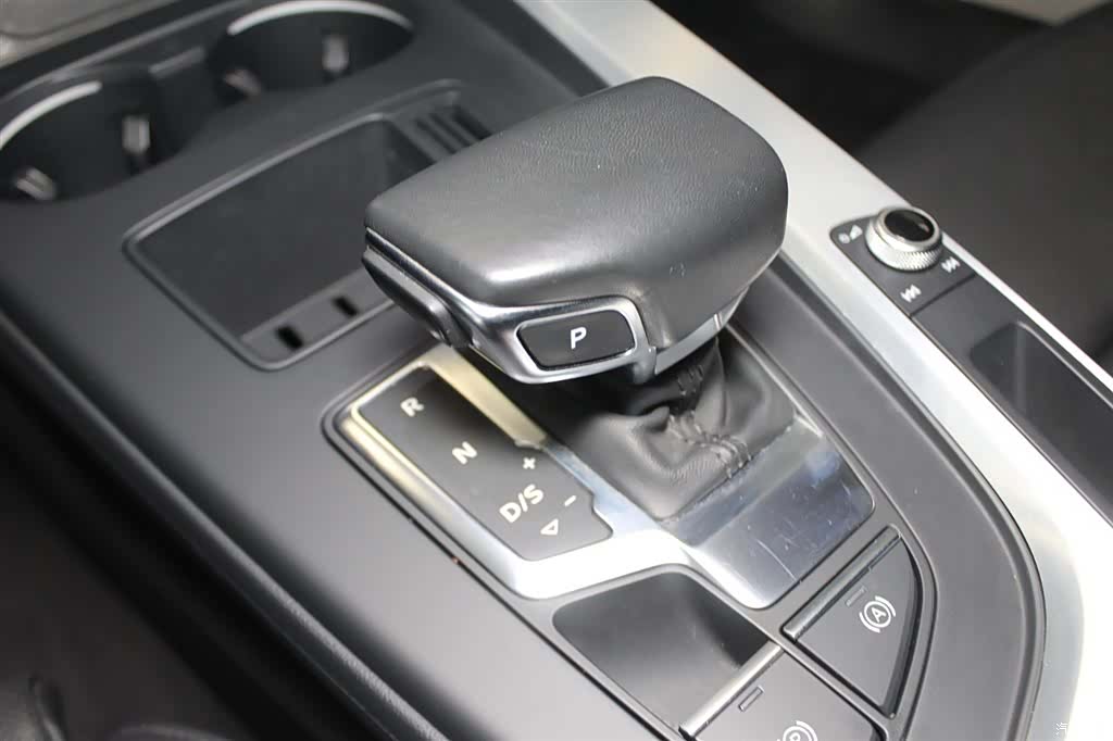 Audi A4L, 2024 12