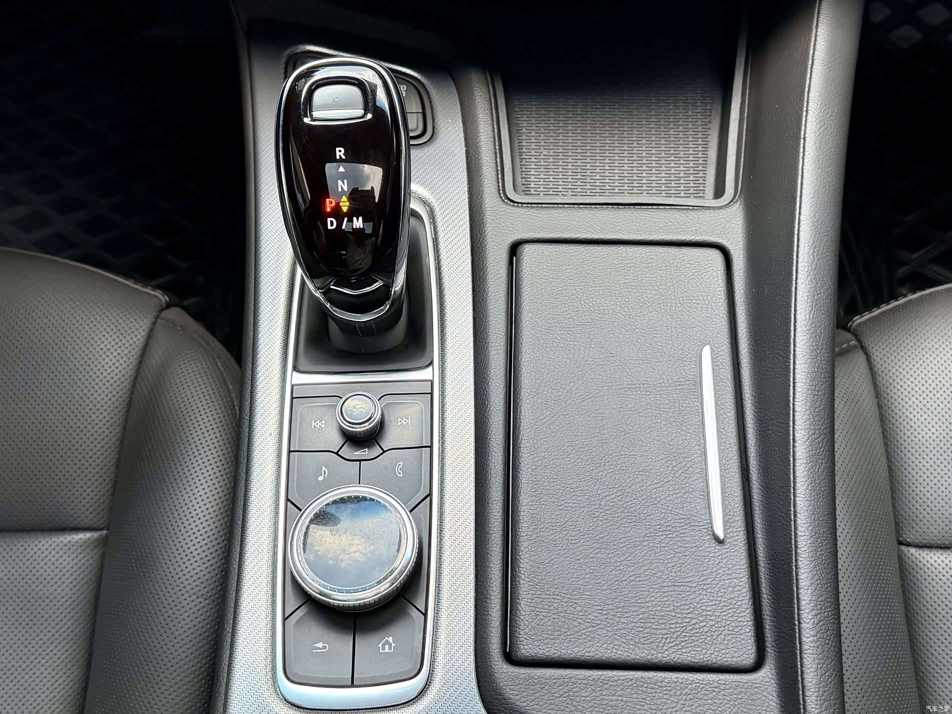 Cadillac CT5, 2022 все фото