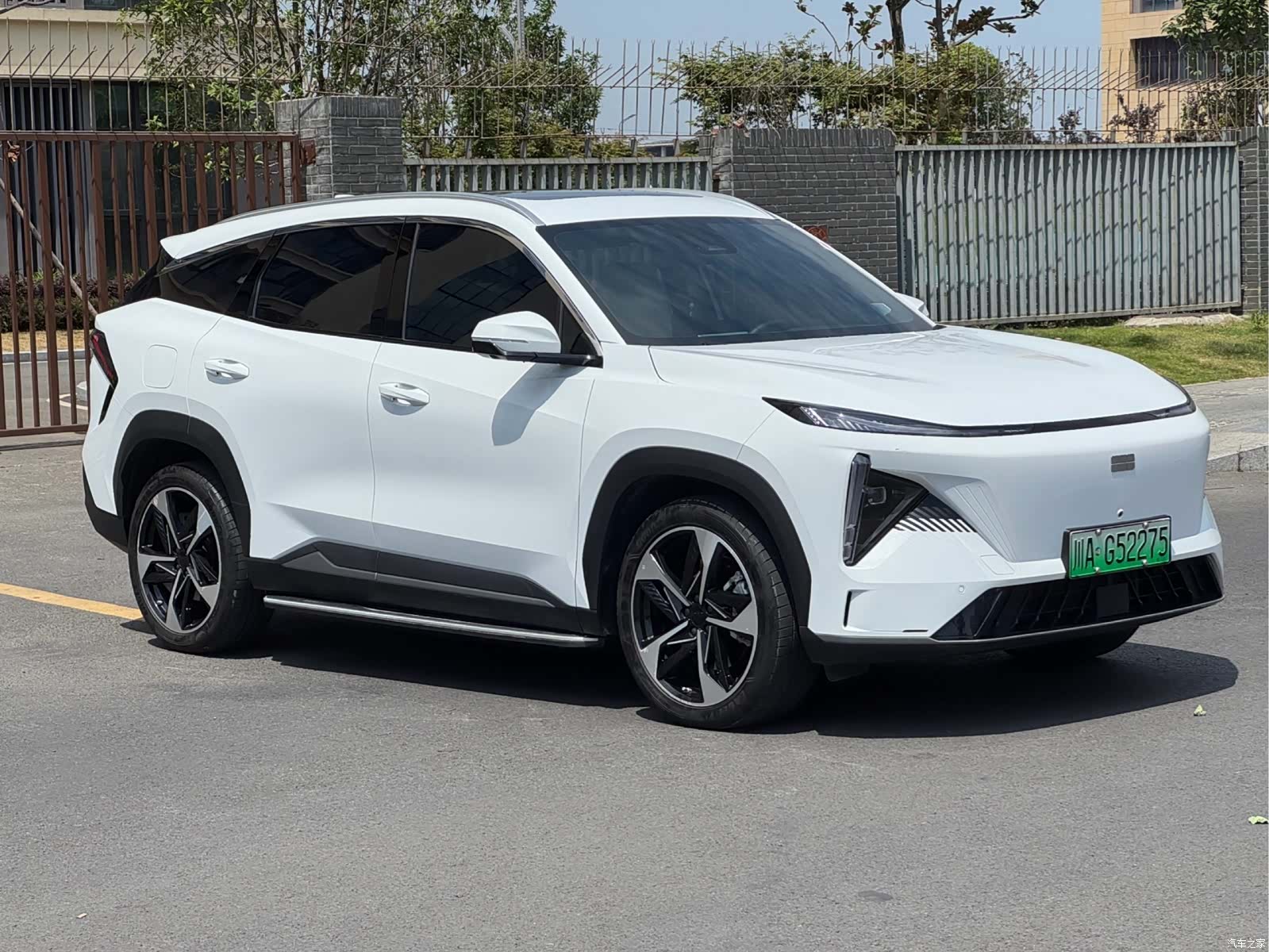 Geely Galaxy L7, 2024 3