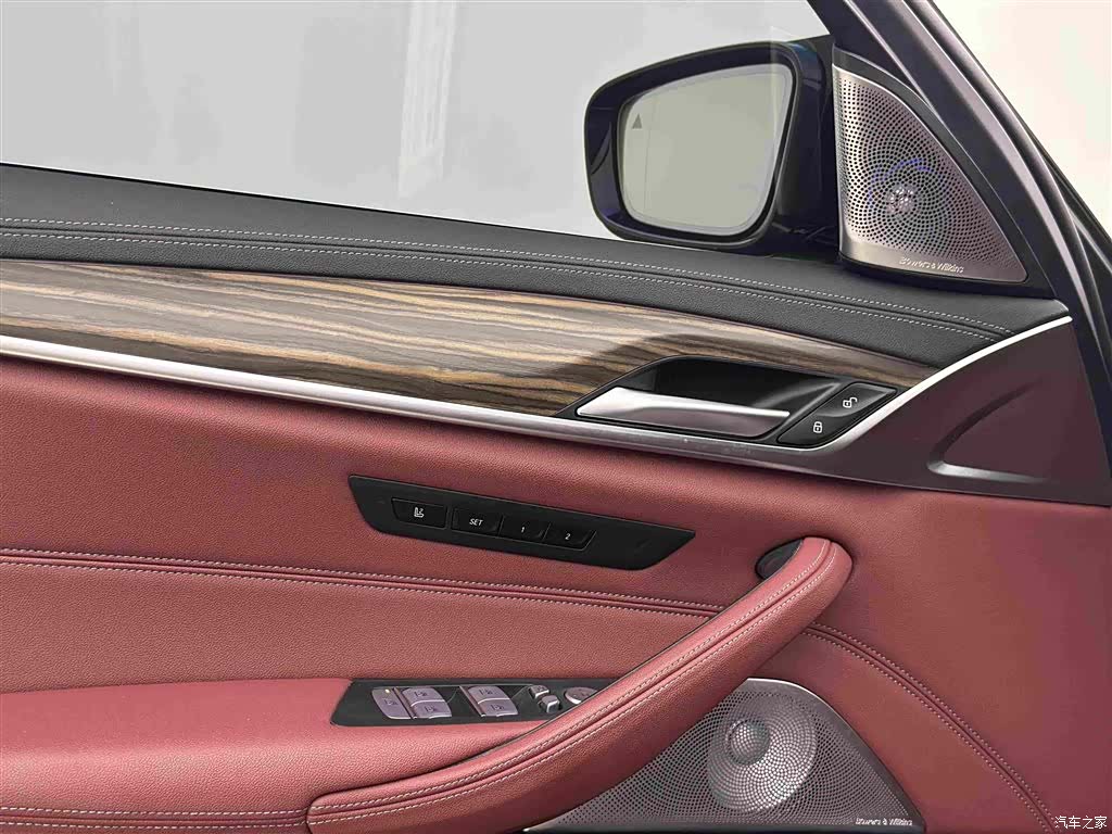 BMW 5 Series, 2023 14