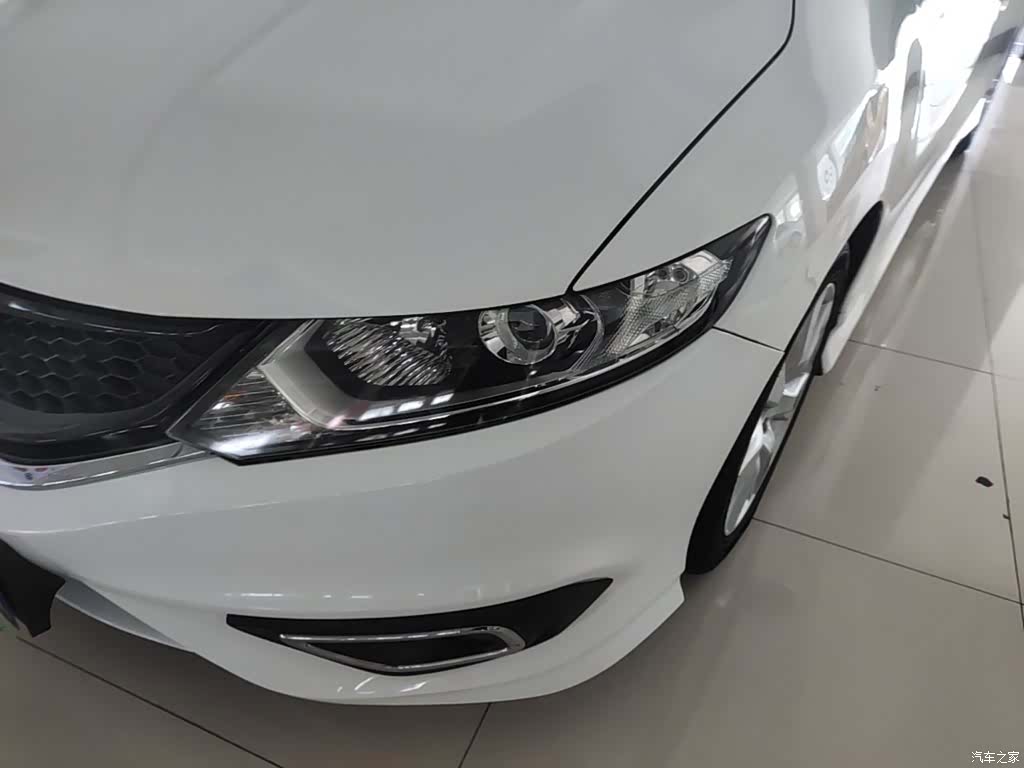 Honda Jade, 2016 24