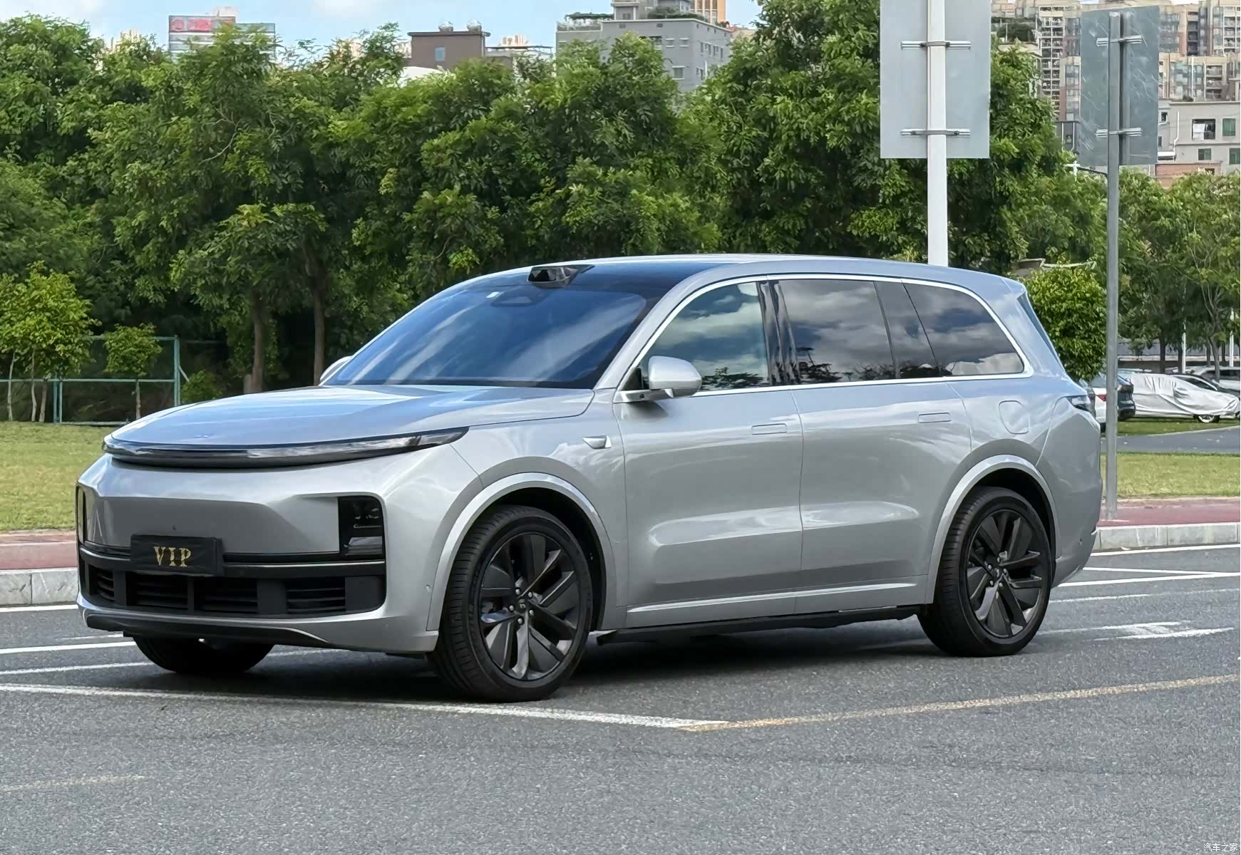 Li Auto L9, 2023 1
