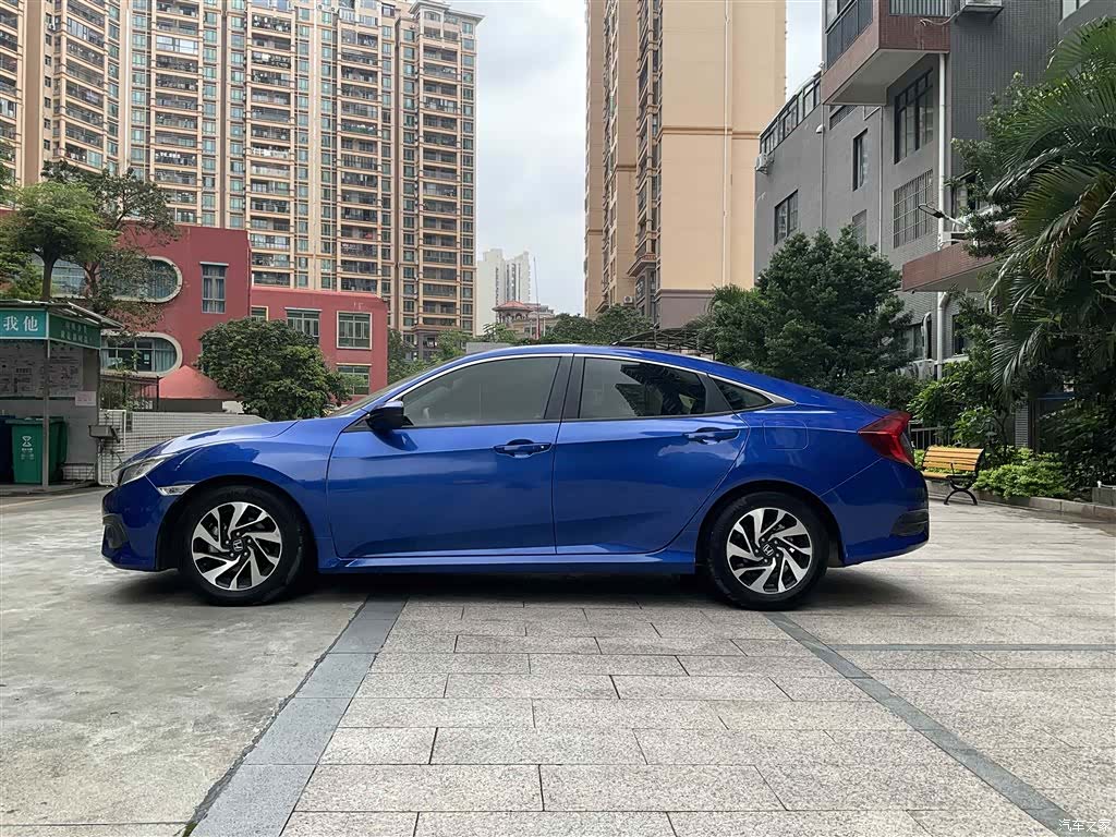 Honda Civic, 2019 11