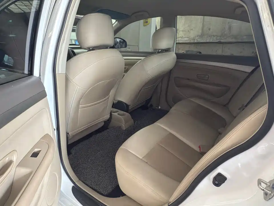 Dongfeng Junfeng E11K