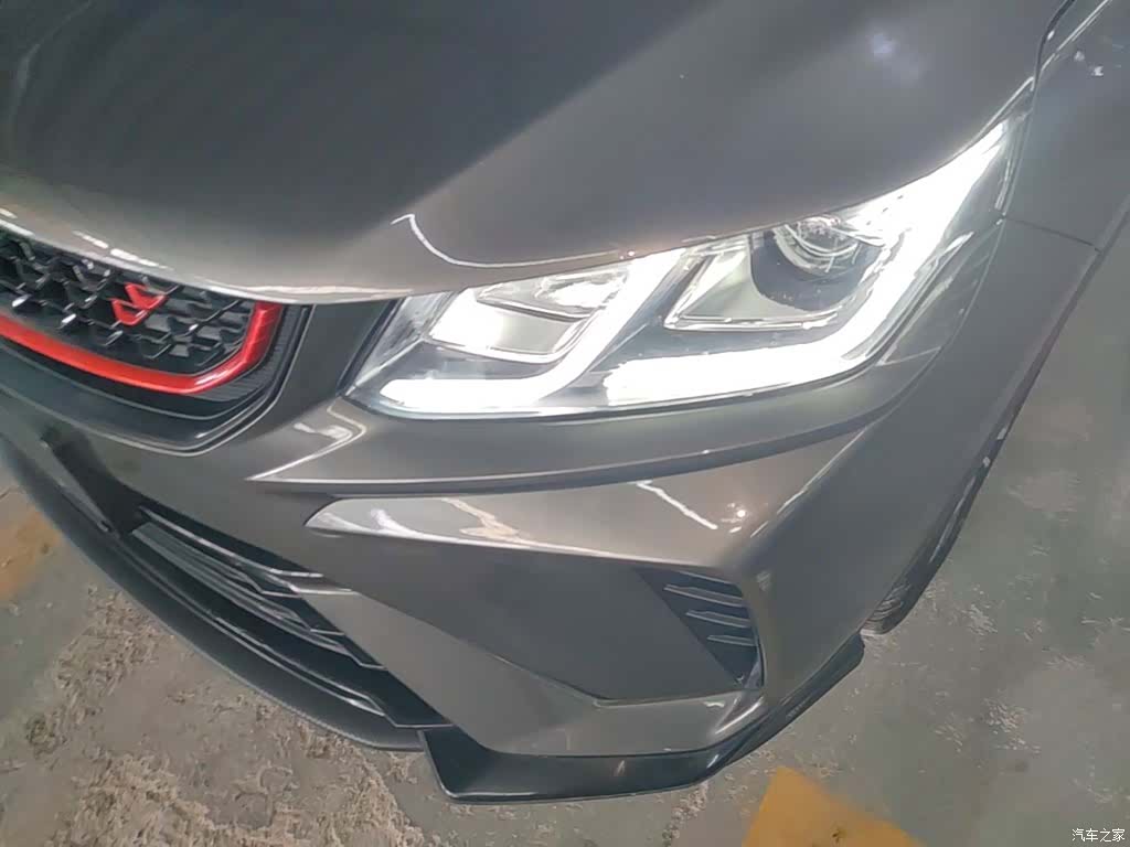 Geely Coolray, 2021 24