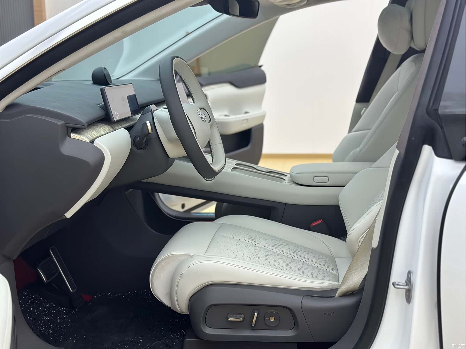 NIO ET7, 2024 8