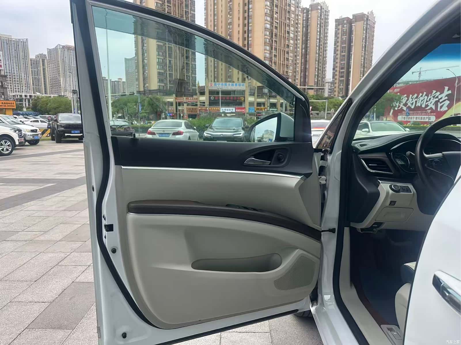 Buick GL8, 2021 12