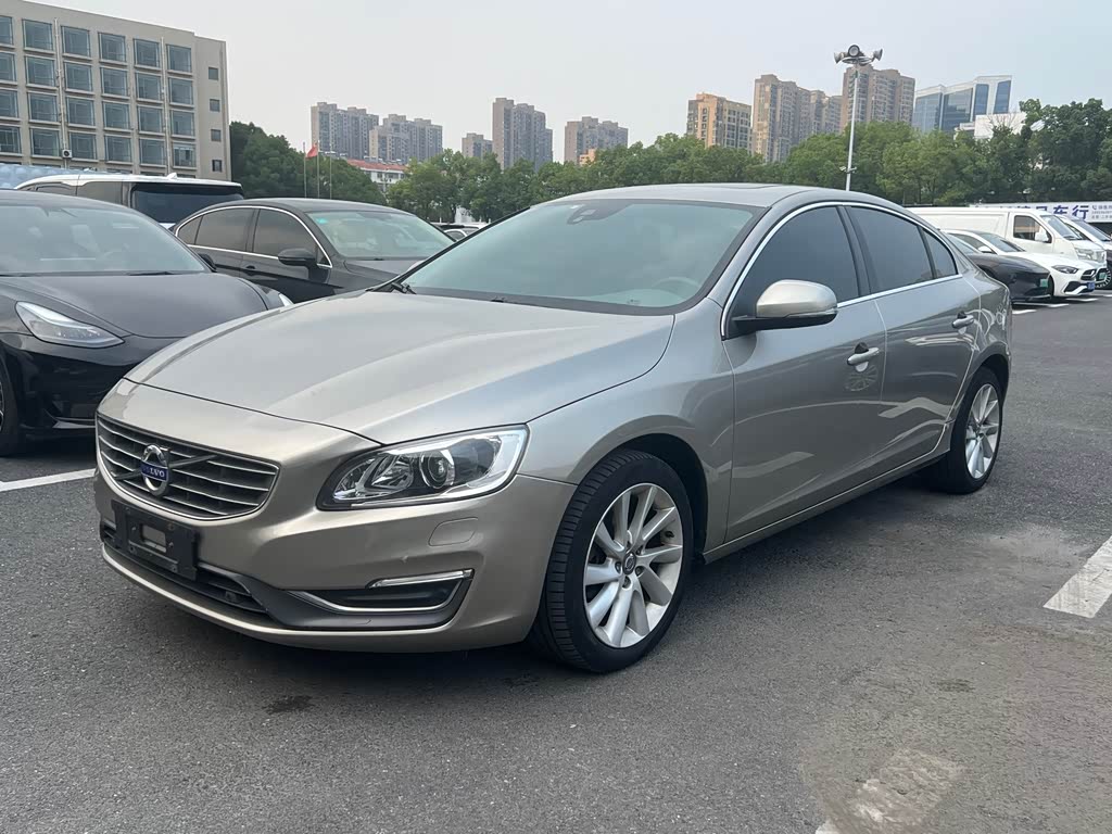 Volvo S60
