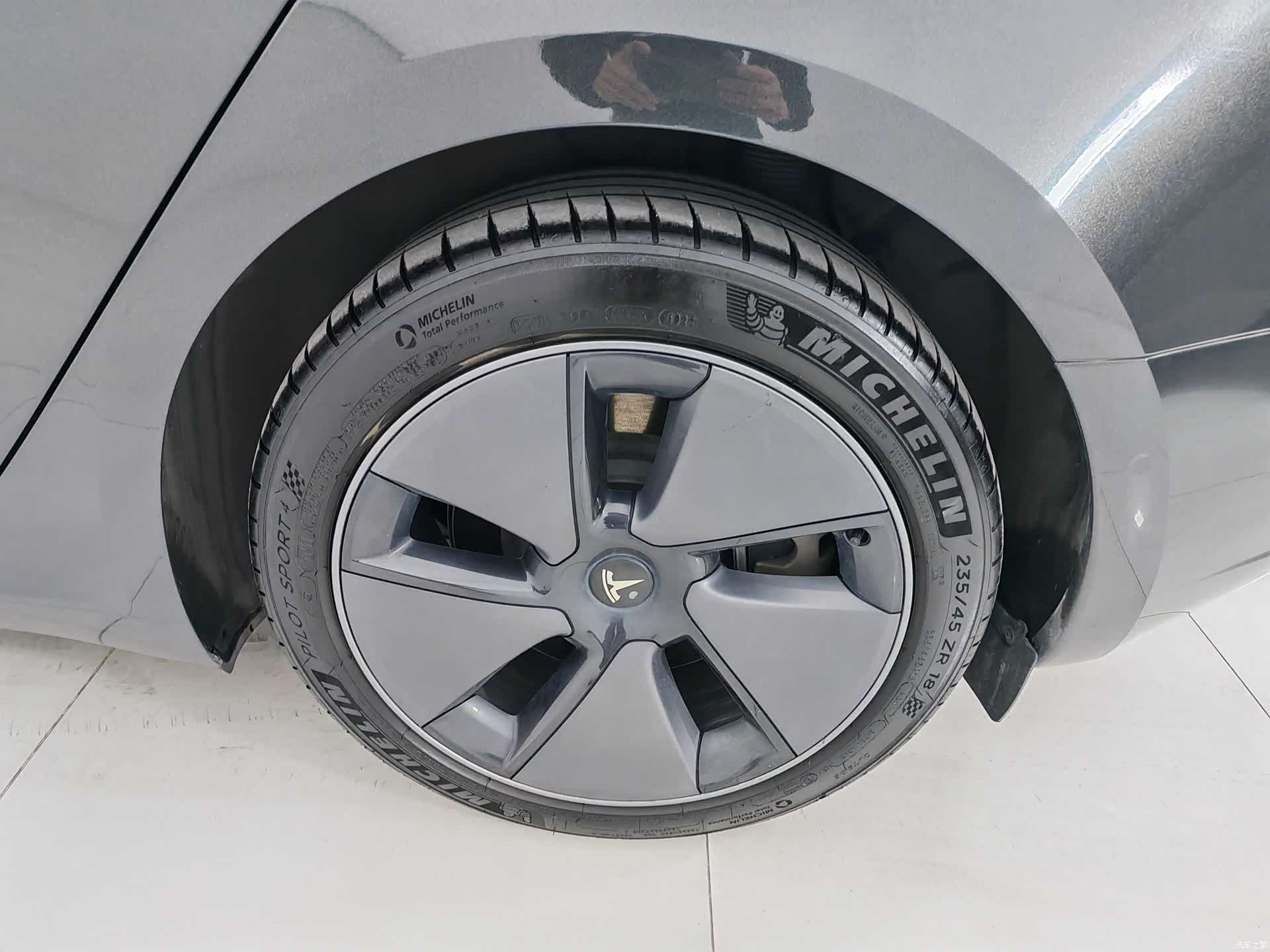 Tesla Model 3, 2023 15