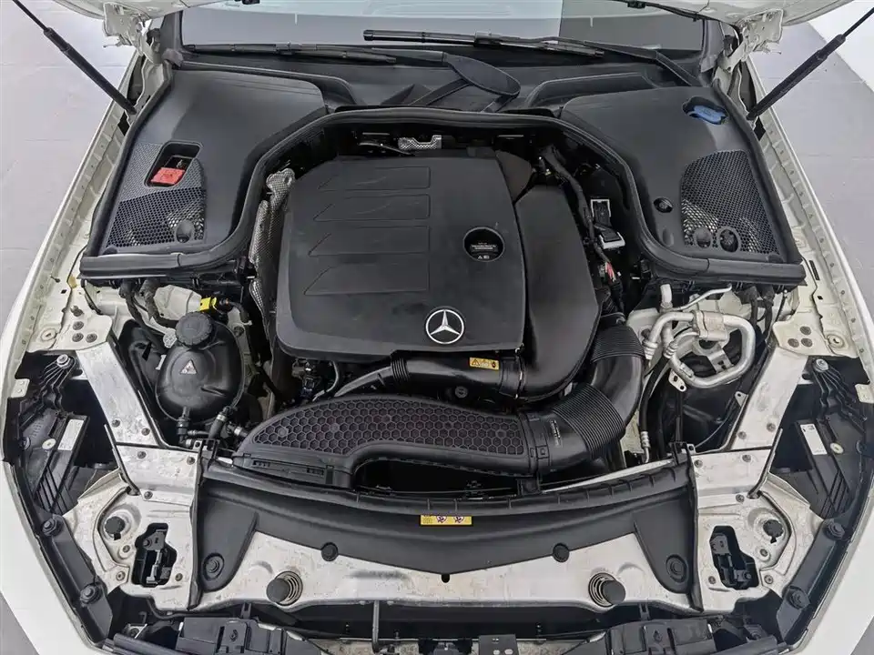 Mercedes-Benz CLS Mercedes-Benz CLS