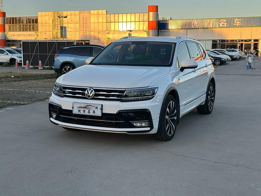 Volkswagen Tiguan L L 2020 330TSI AT R-Line Flagship VI