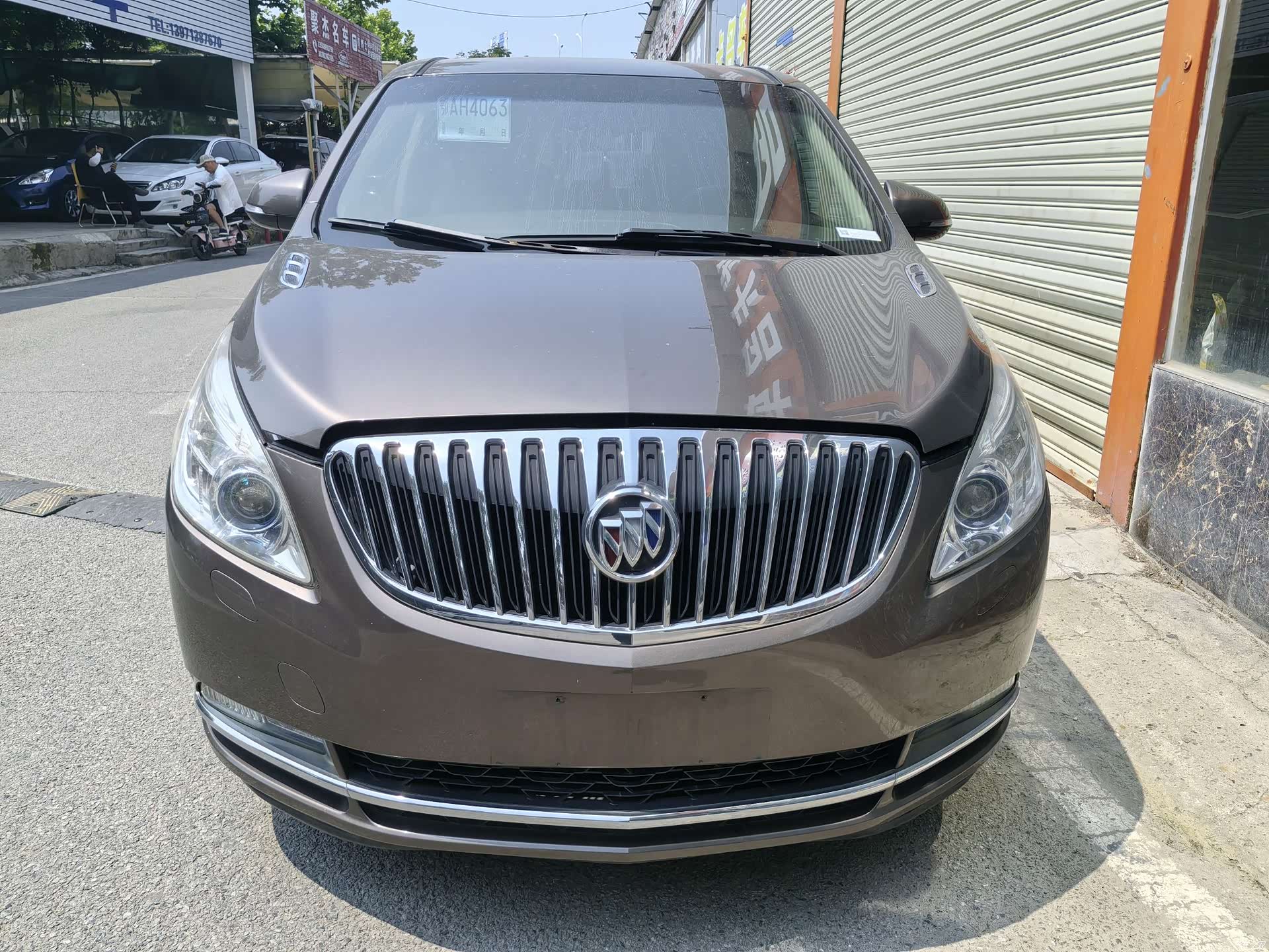 Buick GL8, 2011 2