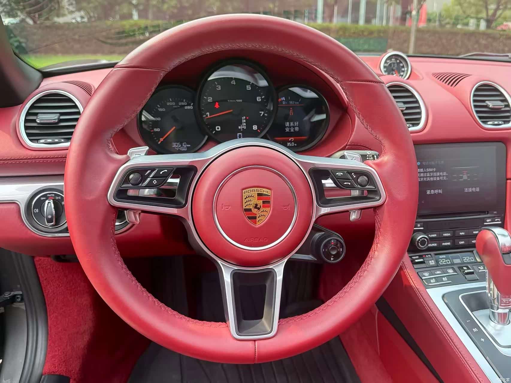 Porsche Boxster, 2022 все фото